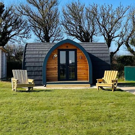 Camping Pods Trevella Holiday Park Crantock Buitenkant foto