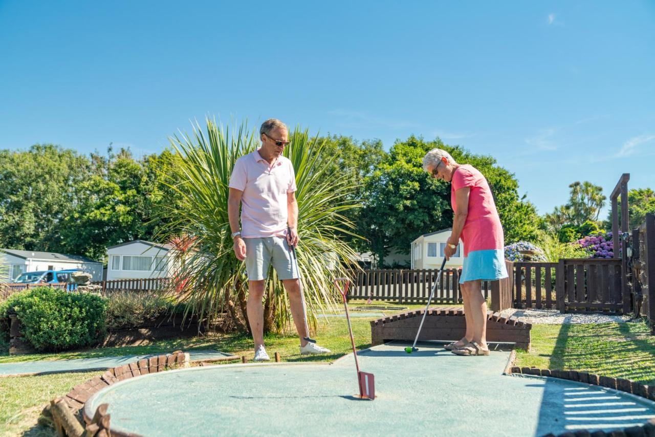 Camping Pods Trevella Holiday Park Crantock Buitenkant foto
